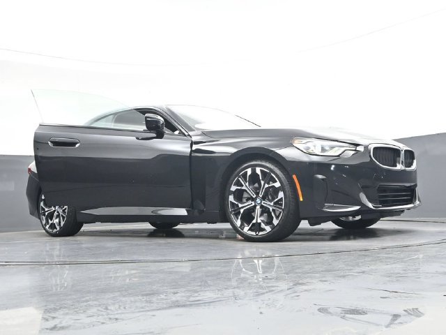 Certified 2025 BMW 230i Coupe w/ Premium Package RWD image 44
