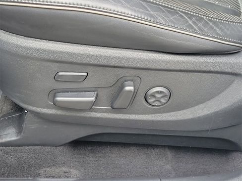 Used 2022 Hyundai Palisade Calligraphy image 24