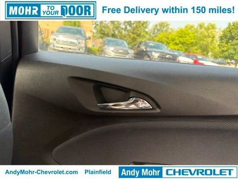 Used 2017 Chevrolet Cruze LT FWD image 32