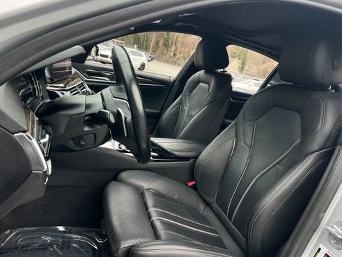 Used 2019 BMW 530i w/ Convenience Package image 12