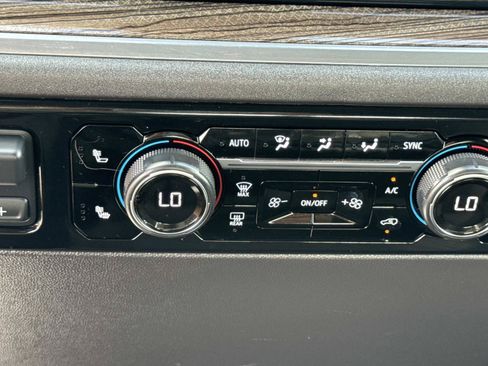 Used 2025 Chevrolet Silverado 1500 LT AWD/4WD image 27