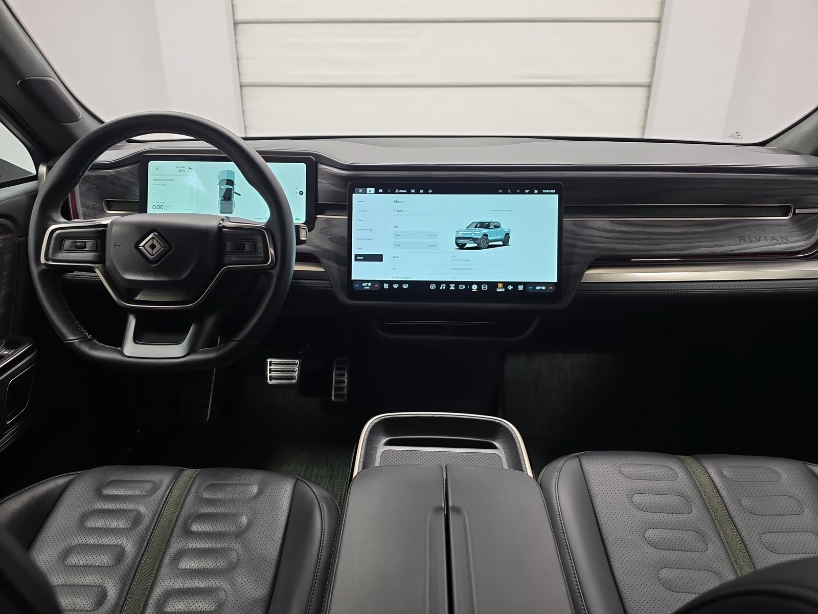 Used 2022 Rivian R1T Adventure AWD/4WD image 25