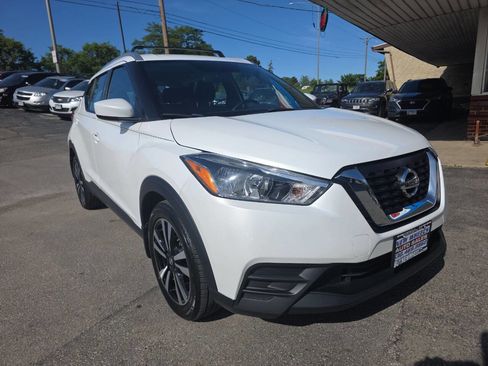 Used 2018 Nissan Kicks SV w/ Exterior Package FWD image 5