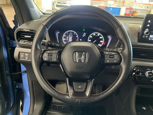 Used 2024 Honda Pilot TrailSport image 22