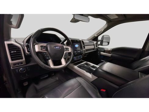 Used 2019 Ford F250 Lariat image 10