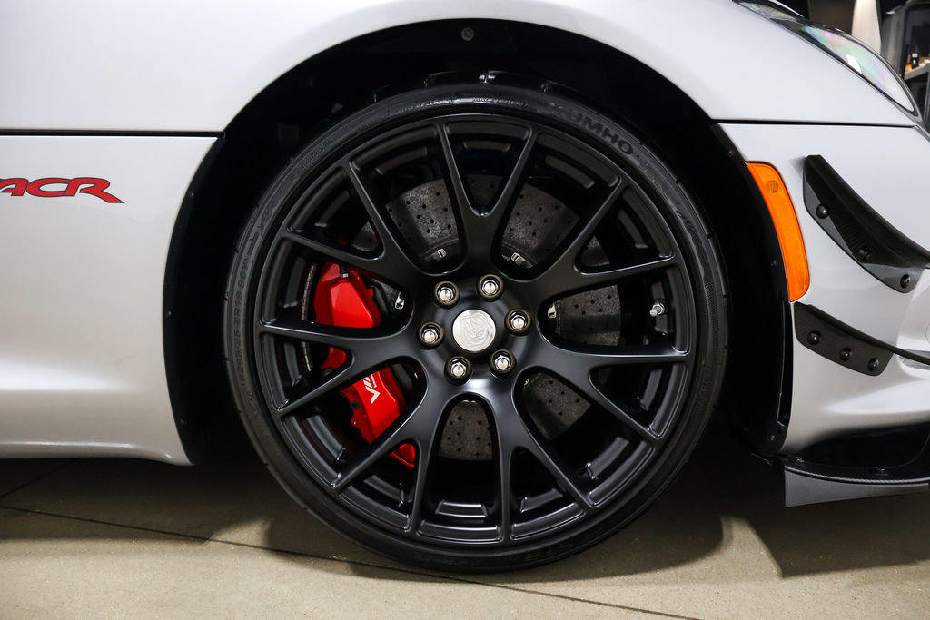 Used 2017 Dodge Viper ACR w/ Extreme Aero Package RWD image 25