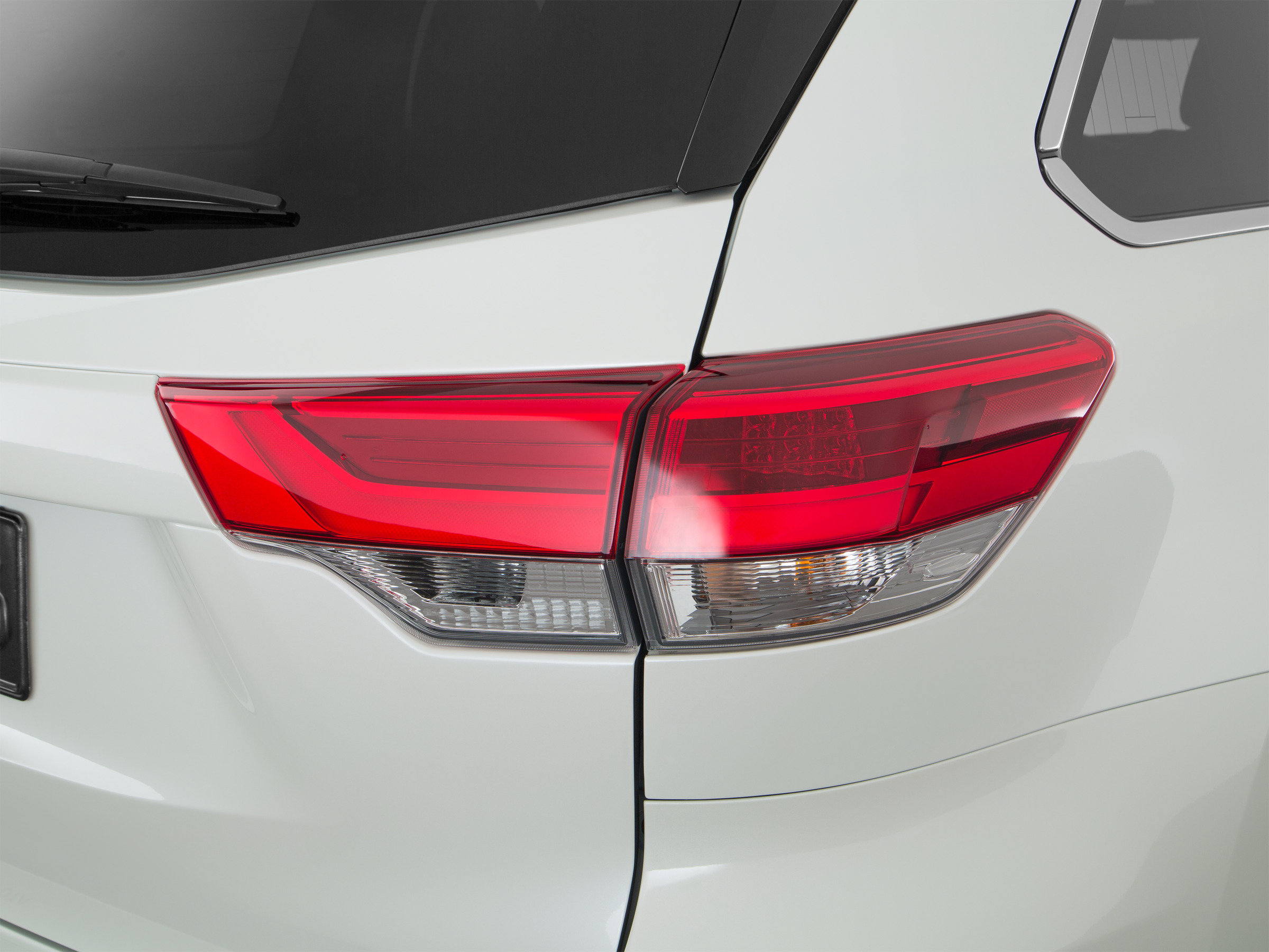 Used 2019 Toyota Highlander Limited FWD image 58