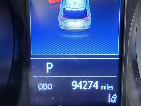 Used 2021 Toyota C-HR LE image 24