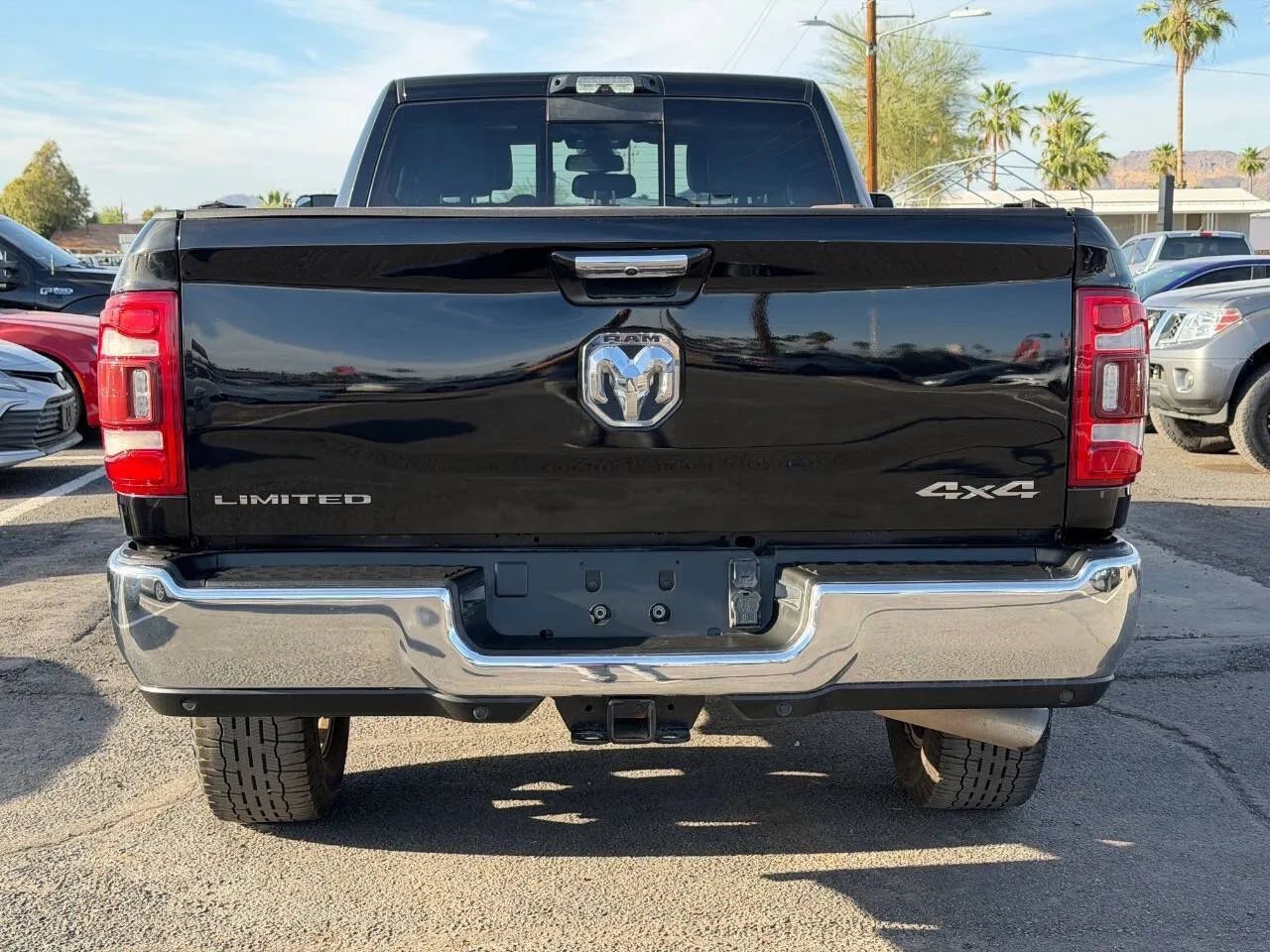 Used 2022 RAM 3500 Limited w/ Towing Technology Group AWD/4WD image 9