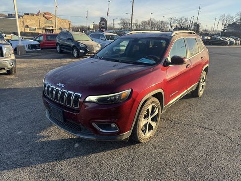 Used 2019 Jeep Cherokee Limited image 3