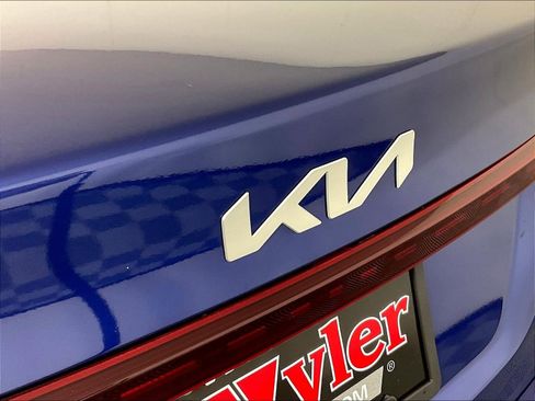 Used 2023 Kia Forte LXS w/ LXS Technology Package FWD image 23