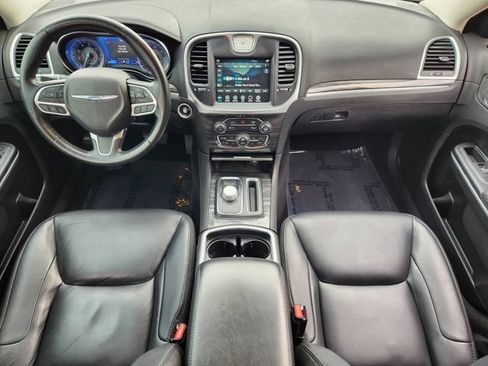 Used 2021 Chrysler 300 Touring L RWD image 26