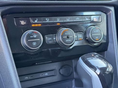 Used 2024 Volkswagen Taos SE image 20