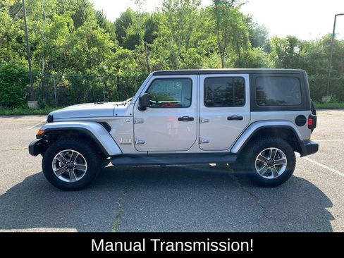 Used 2020 Jeep Wrangler Unlimited Sahara w/ Cold Weather Group AWD/4WD image 7
