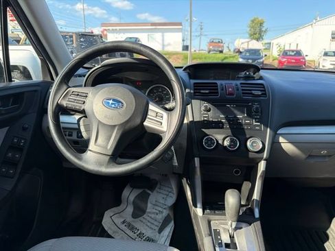 Used 2015 Subaru Forester 2.5i Premium w/ Popular Package #2 AWD/4WD image 12