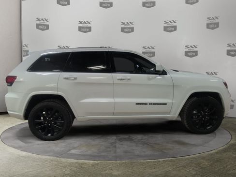 Used 2021 Jeep Grand Cherokee Laredo X AWD/4WD image 6