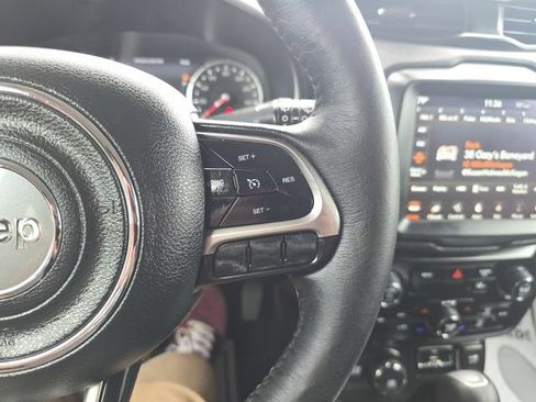 Used 2022 Jeep Renegade Latitude w/ Convenience Group AWD/4WD image 15