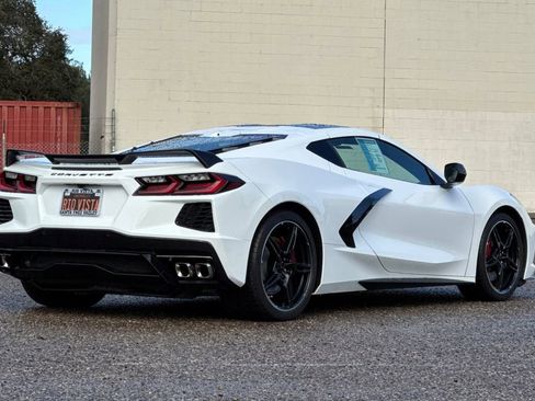 Certified 2021 Chevrolet Corvette Stingray Premium Cpe w/ Z51 Performance Package image 4