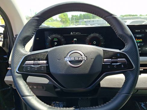 Used 2023 Nissan Ariya FWD image 19