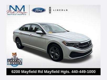 Used 2023 Volkswagen Jetta SE w/ Panoramic Sunroof Package
