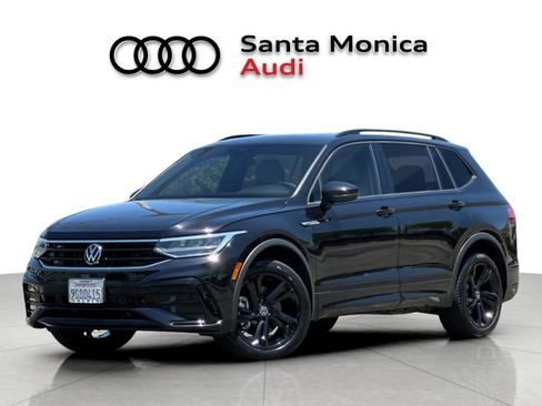 Used 2023 Volkswagen Tiguan SE R-Line FWD image 1