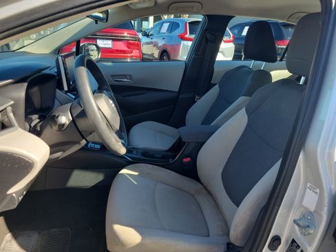 Used 2021 Toyota Corolla LE image 7