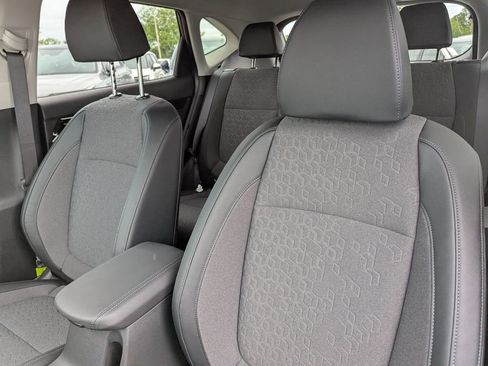New 2026 Kia Seltos S FWD image 21
