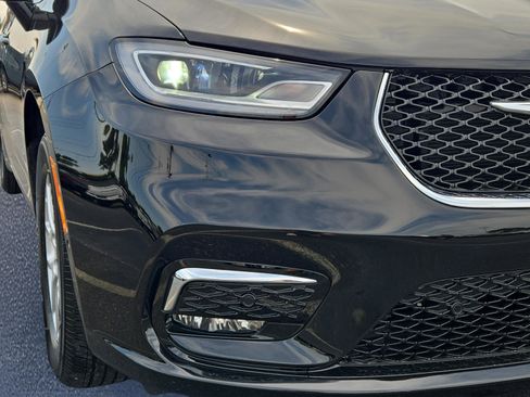 New 2026 Chrysler Pacifica Select image 30