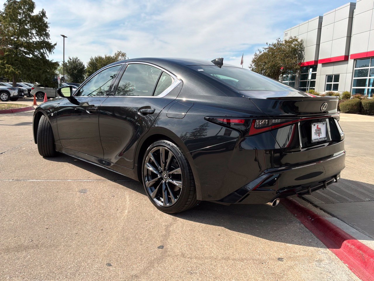 Used 2023 Lexus IS 350 F Sport w/ Memory Package RWD image 8