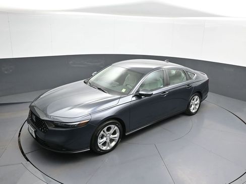 Certified 2023 Honda Accord LX image 33