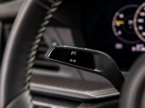 Certified 2025 Porsche 911 GT3 RWD image 45