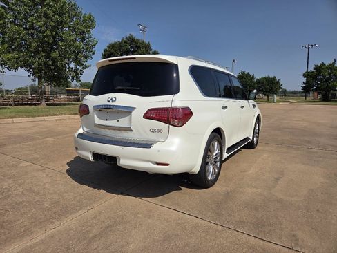 Used 2015 INFINITI QX80 4WD w/ Deluxe Technology Package image 31