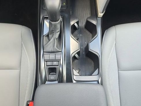 Used 2025 Toyota Camry SE image 38