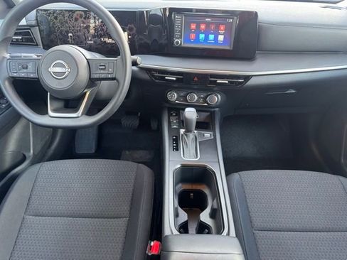 Certified 2025 Nissan Kicks S image 12