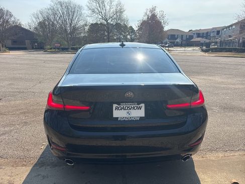 Used 2020 BMW 330i Sedan w/ Premium Package image 4