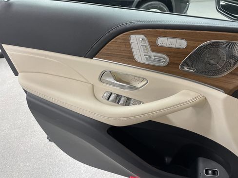 Used 2024 Mercedes-Benz GLE 450 4MATIC image 14