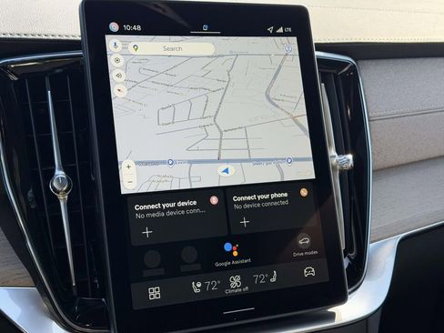 New 2026 Volvo XC90 T8 Ultra w/ Lounge Package image 3