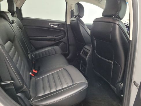 Used 2018 Ford Edge SEL w/ Equipment Group 201A FWD image 19
