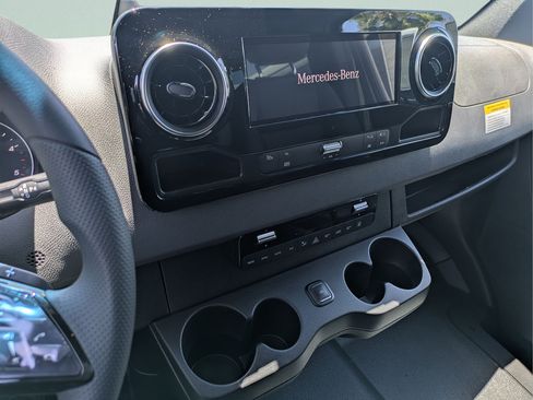 New 2026 Mercedes-Benz Sprinter 2500 image 5