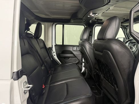 Used 2022 Jeep Wrangler Unlimited Rubicon 4xe image 13