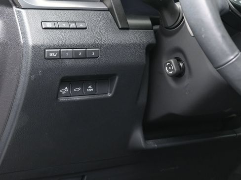 Used 2025 Lexus GX 550 w/ Accessory Package (2T) AWD/4WD image 23