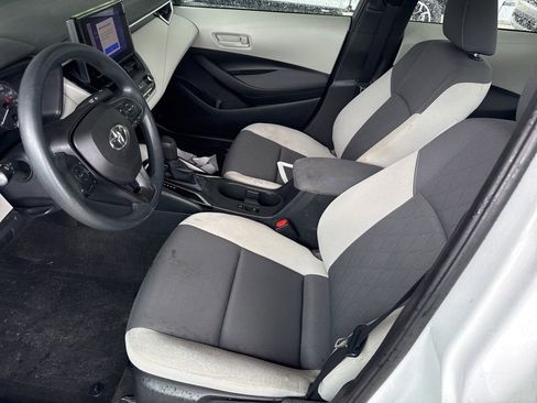 Used 2023 Toyota Corolla LE FWD image 8