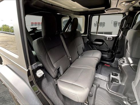Used 2020 Jeep Wrangler Unlimited Sport AWD/4WD image 23