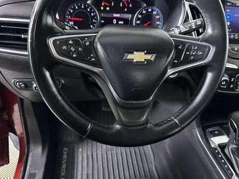 Used 2023 Chevrolet Equinox LT AWD/4WD image 11