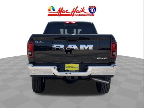 Used 2025 RAM 2500 Tradesman AWD/4WD image 6