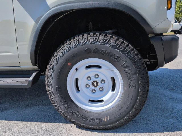 New 2026 Ford Bronco Heritage Edition AWD/4WD image 10