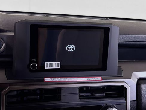 New 2026 Toyota 4Runner SR5 AWD/4WD image 14