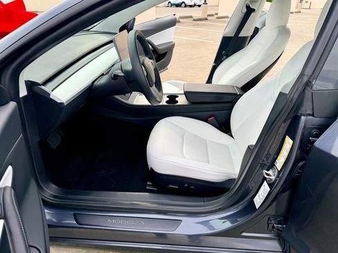 Used 2021 Tesla Model 3 Long Range AWD/4WD image 19