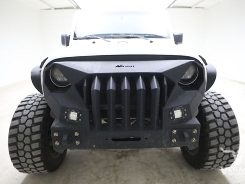 Used 2015 Jeep Wrangler Unlimited Sport w/ Quick Order Package 24S AWD/4WD image 7
