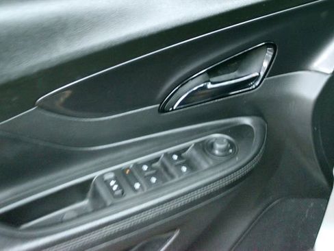 Used 2019 Buick Encore Preferred FWD image 13